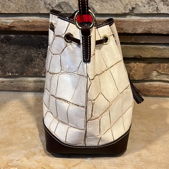 Dooney & Bourke Denison Tasha Drawstring Croc Embossed Cream Leather Bucket Bag - Picture 5 of 14
